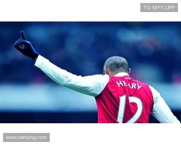 天下足球：那些传奇球星的最后一战与告别时刻